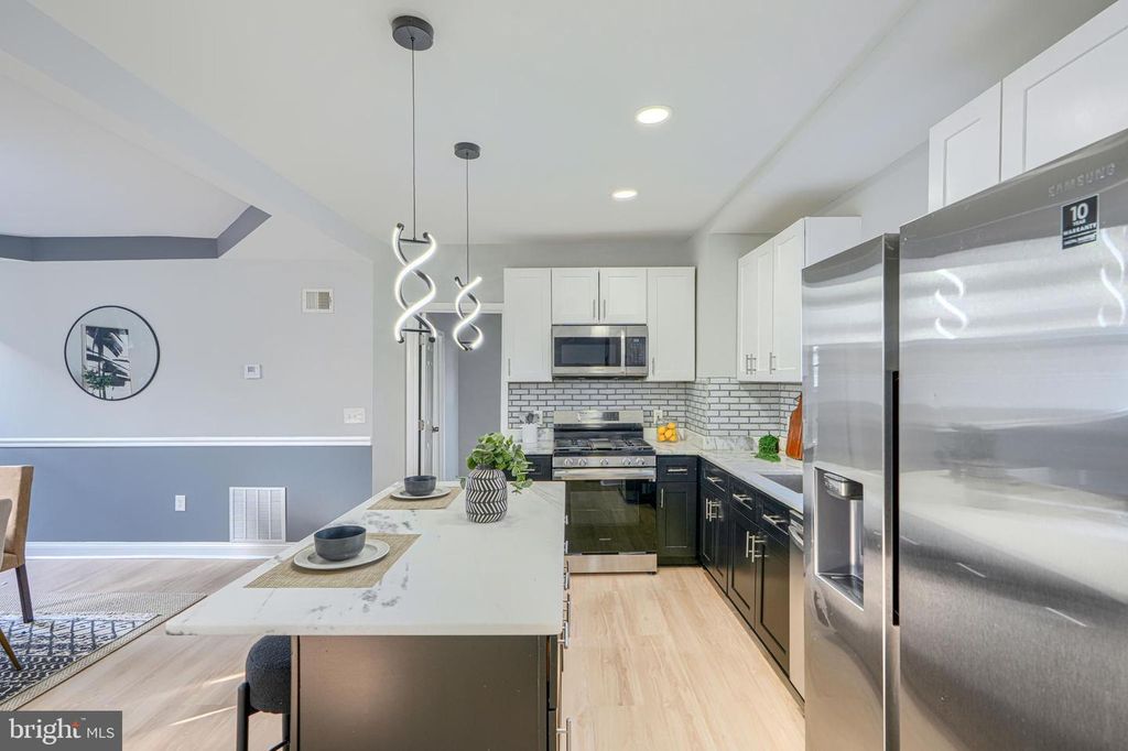 Image 18 of property listing at 3802 FERNHILL AVE, Baltimore, MD 21215