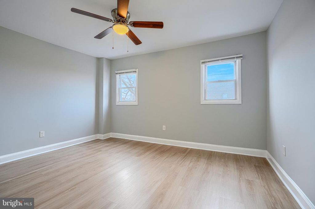 Image 35 of property listing at 3802 FERNHILL AVE, Baltimore, MD 21215