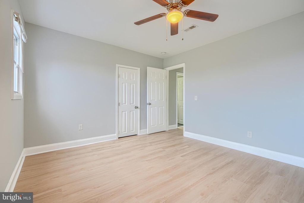 Image 36 of property listing at 3802 FERNHILL AVE, Baltimore, MD 21215