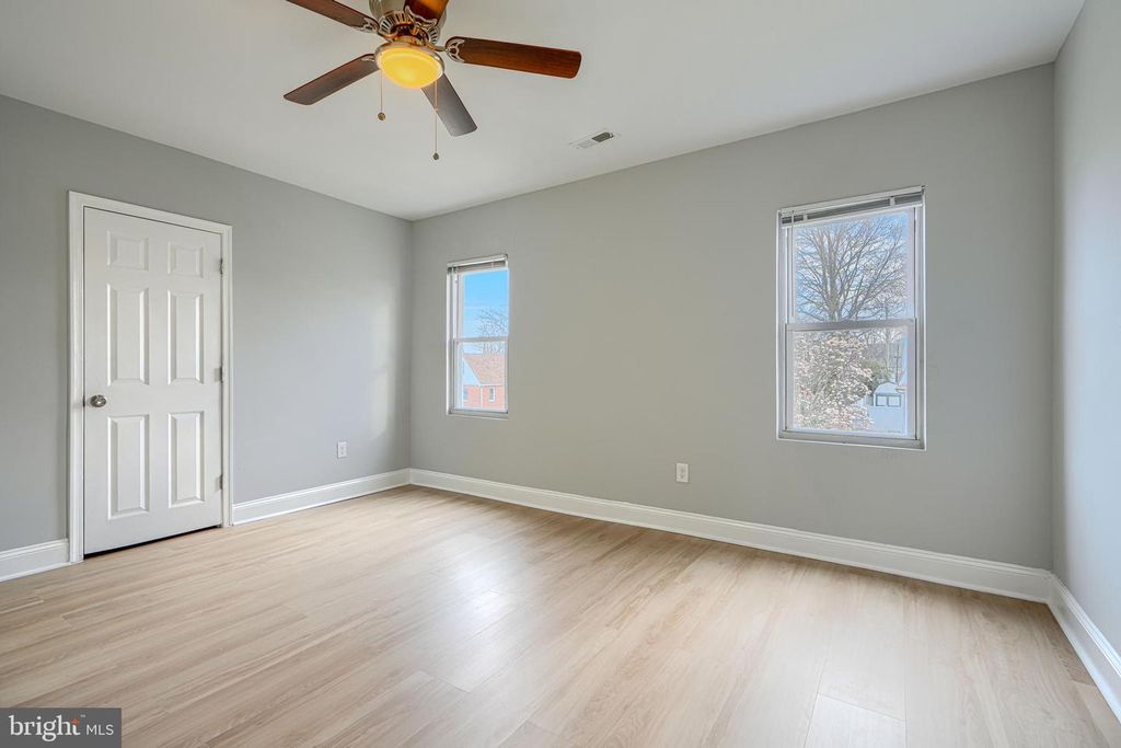 Image 40 of property listing at 3802 FERNHILL AVE, Baltimore, MD 21215