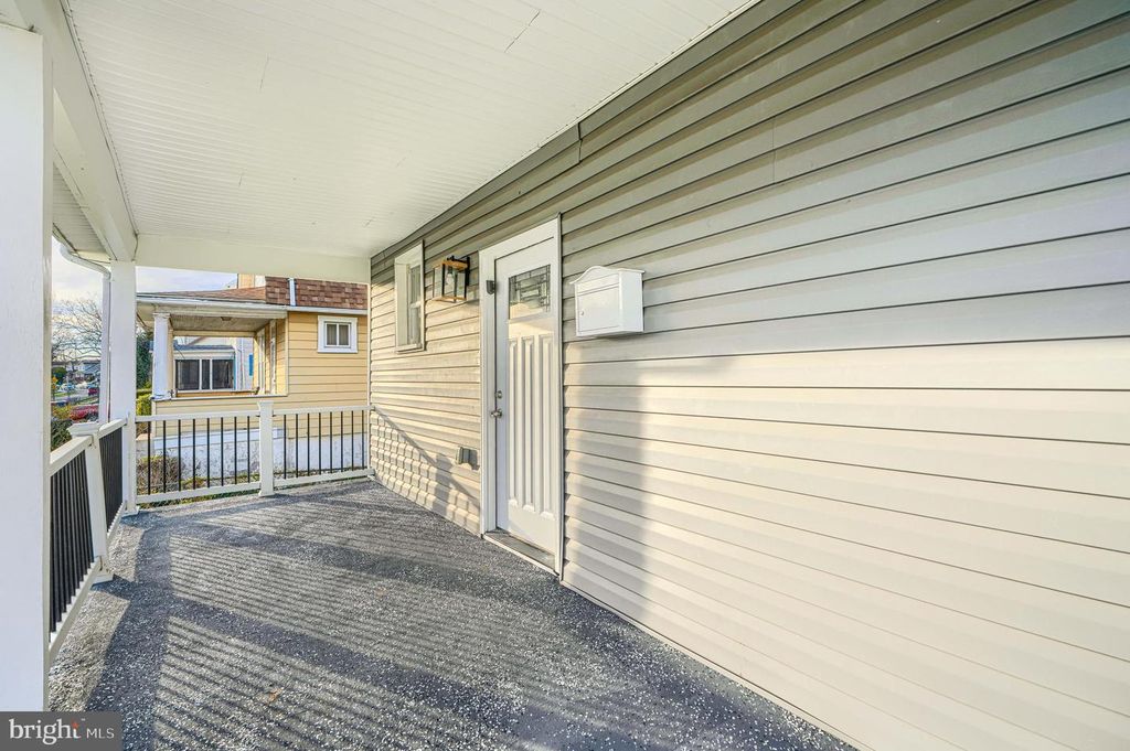 Image 52 of property listing at 3802 FERNHILL AVE, Baltimore, MD 21215