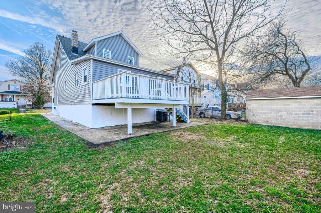 Image 58 of property listing at 3802 FERNHILL AVE, Baltimore, MD 21215