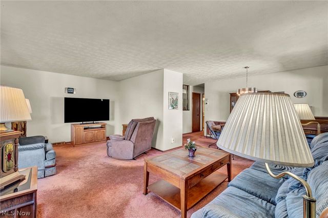 15816 Mendota Avenue, Maple Heights, OH 44137