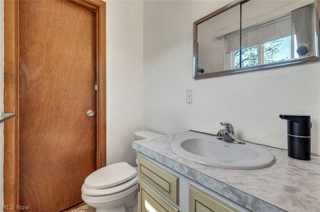 15816 Mendota Avenue, Maple Heights, OH 44137