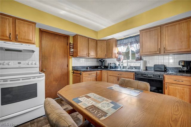 15816 Mendota Avenue, Maple Heights, OH 44137