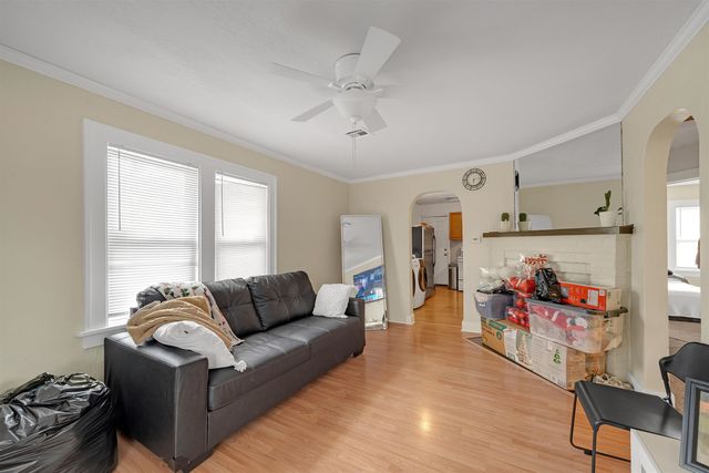 1927 W Mccormick Ave, Wichita, KS 67213