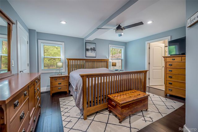 9137 Maltby Road, Green Oak Township, MI 48116