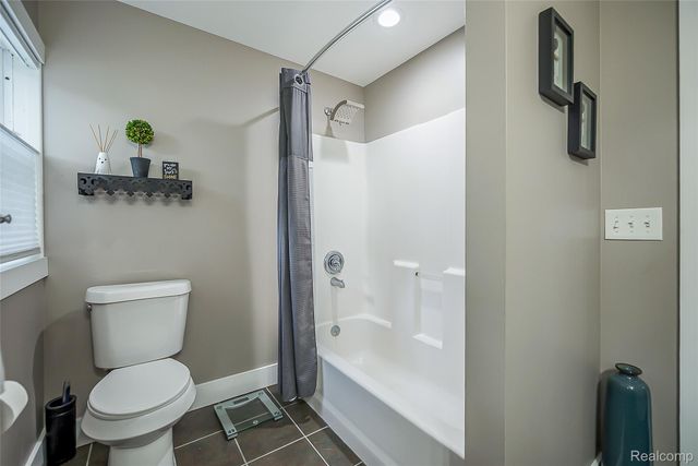 9137 Maltby Road, Green Oak Township, MI 48116