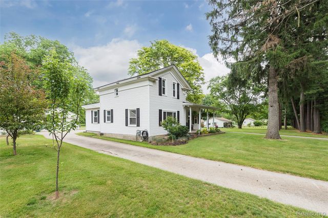 9137 Maltby Road, Green Oak Township, MI 48116