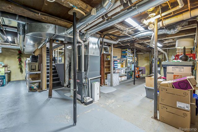 9137 Maltby Road, Green Oak Township, MI 48116