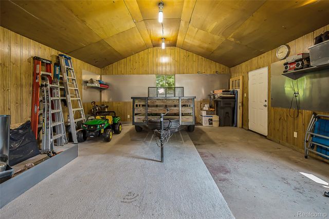 9137 Maltby Road, Green Oak Township, MI 48116