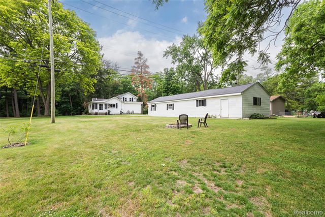 9137 Maltby Road, Green Oak Township, MI 48116