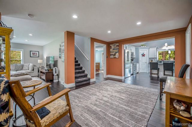 9137 Maltby Road, Green Oak Township, MI 48116