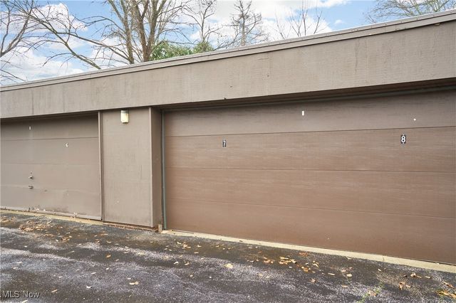 10744 Valley View Road B13, Northfield, OH 44067