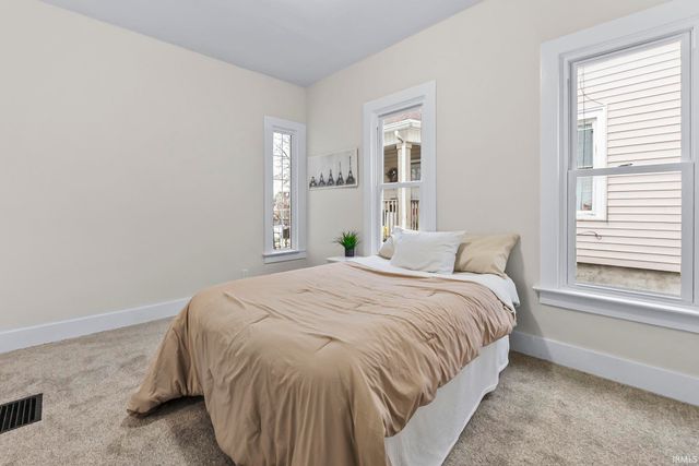 1514 E Creighton Avenue, Fort Wayne, IN 46803