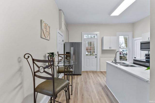 1514 E Creighton Avenue, Fort Wayne, IN 46803