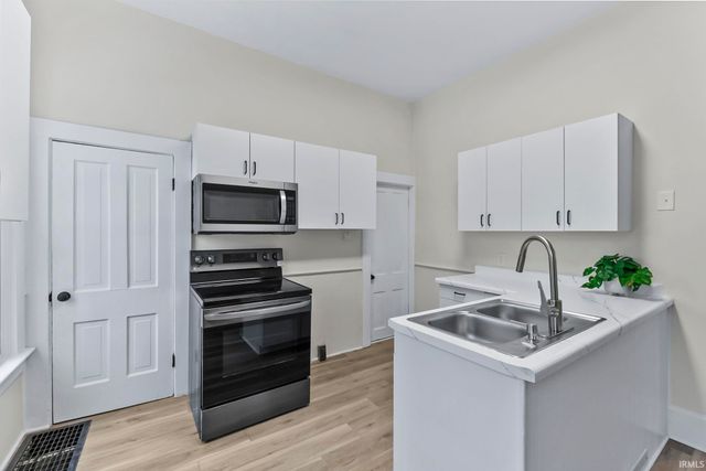 1514 E Creighton Avenue, Fort Wayne, IN 46803