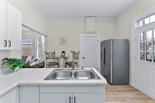 1514 E Creighton Avenue, Fort Wayne, IN 46803