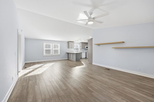 24 Samy Ln., Pawleys Island, SC 29585