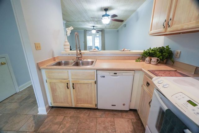 1851 Fairway Ridge Dr Apt 7E, Surfside Beach, SC 29575