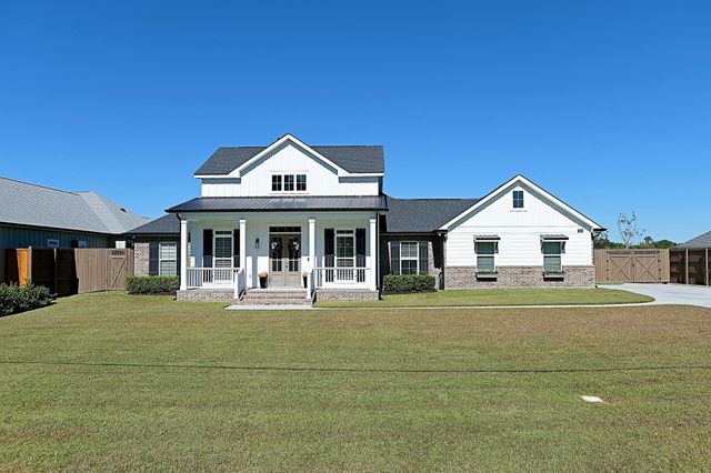 126 St George, Schriever, LA 70395