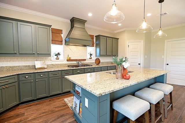 126 St George, Schriever, LA 70395