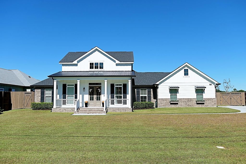 126 St George, Schriever, LA 70395
