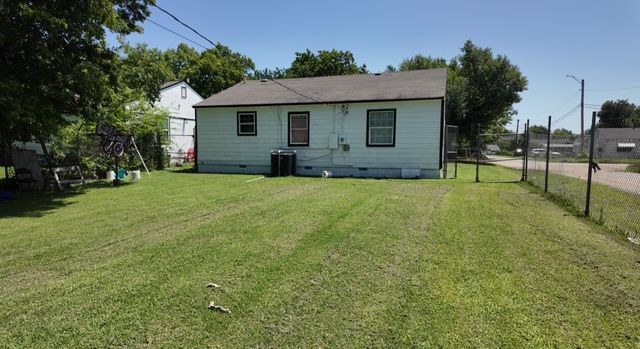 1804 N Evanston Avenue, Tulsa, OK 74110
