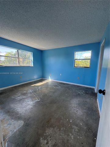 8325 Sunrise Lakes Boulevard 112, Sunrise, FL 33322