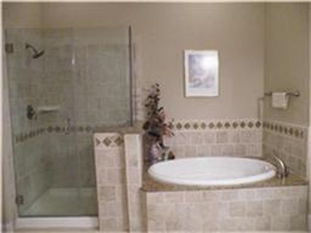 1044 Memorial Village Drive, Houston, TX 77024