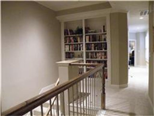 1044 Memorial Village Drive, Houston, TX 77024