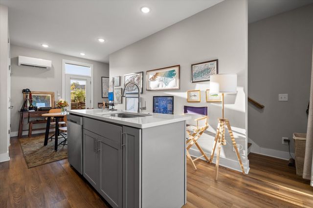 3169 Saint Elmo Avenue, Chattanooga, TN 37408