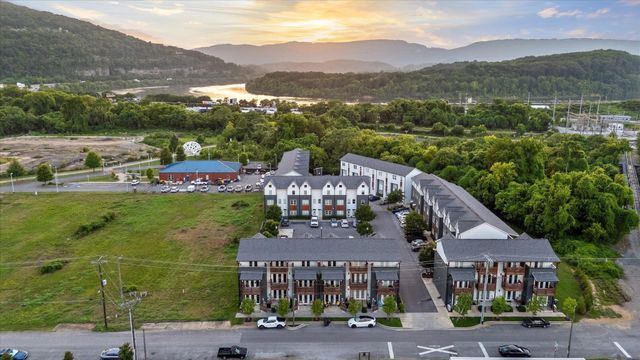 3169 Saint Elmo Avenue, Chattanooga, TN 37408