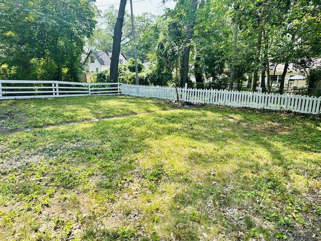 1953 Jiroch Street, Muskegon, MI 49442