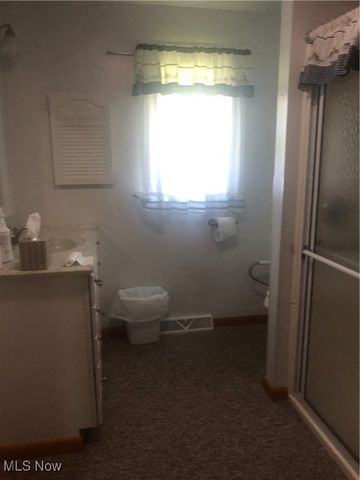 47442 National Road W, St Clairsville, OH 43950