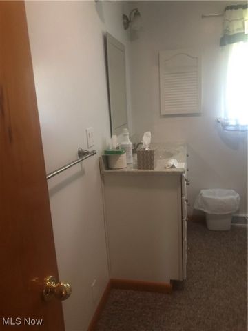 47442 National Road W, St Clairsville, OH 43950