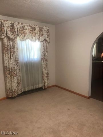 47442 National Road W, St Clairsville, OH 43950