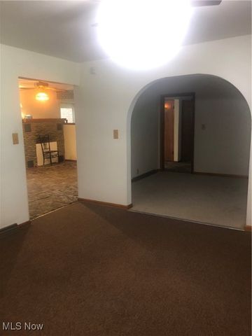 47442 National Road W, St Clairsville, OH 43950