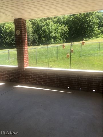 47442 National Road W, St Clairsville, OH 43950