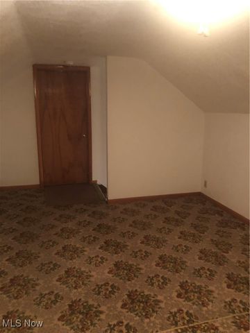 47442 National Road W, St Clairsville, OH 43950