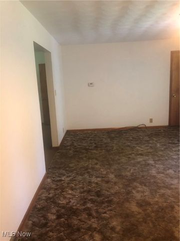 47442 National Road W, St Clairsville, OH 43950