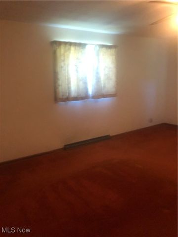 47442 National Road W, St Clairsville, OH 43950