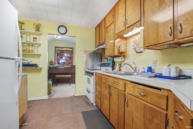 16329 County Road 40, Goshen, IN 46528