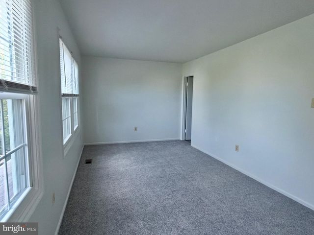 11021 TOWER PL, Manassas, VA 20109