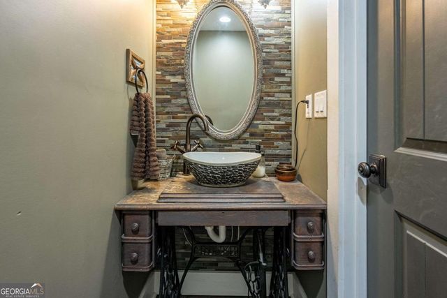 400 Race Horse Drive, Summerville, GA 30747