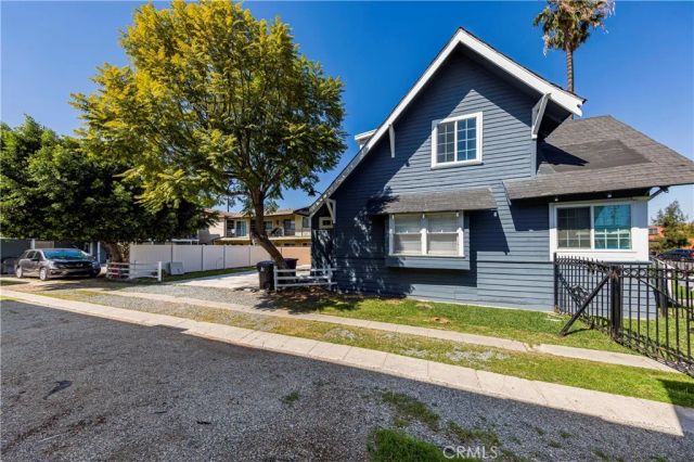 1631 Pine, Long Beach, CA 90813