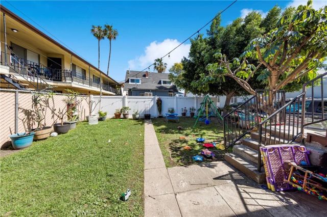 1631 Pine, Long Beach, CA 90813