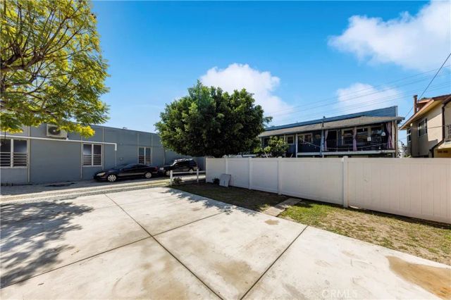 1631 Pine, Long Beach, CA 90813