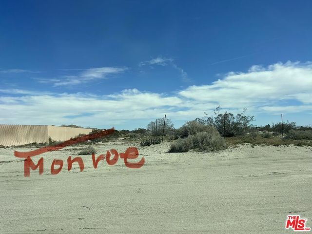 978 Monroe Avenue, El Mirage, CA 92301