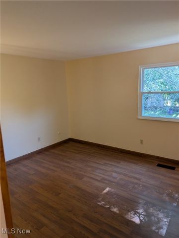 3258 Van Buren Drive, Brunswick, OH 44212